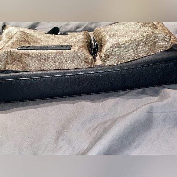 BNWT Coach Ranger Messenger Khaki Monogram - Picture 12 of 16